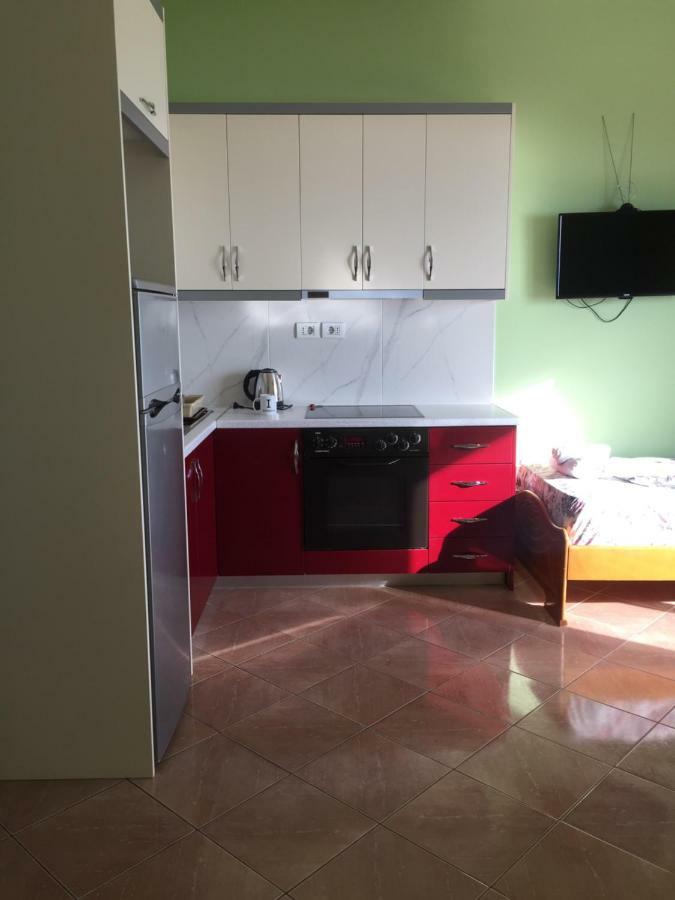 Mana Apartments Ksamil Esterno foto