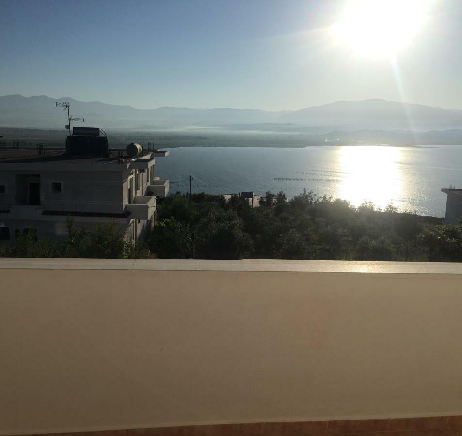 Mana Apartments Ksamil Esterno foto